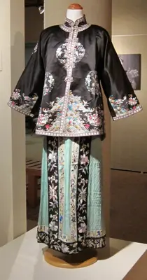 丝绸织绣 — Silk